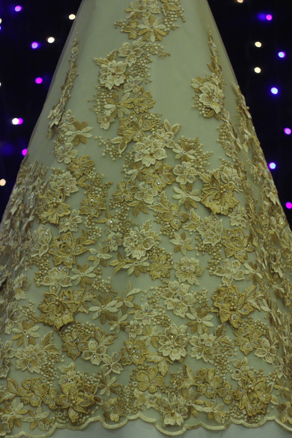 B2517-6-925000-130-tulle-(A)